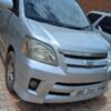 Toyota Noah 2003